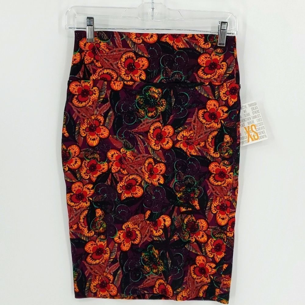 LuLaRoe pencil skirt. NWT. XS..fall colors. Stretch fabric.